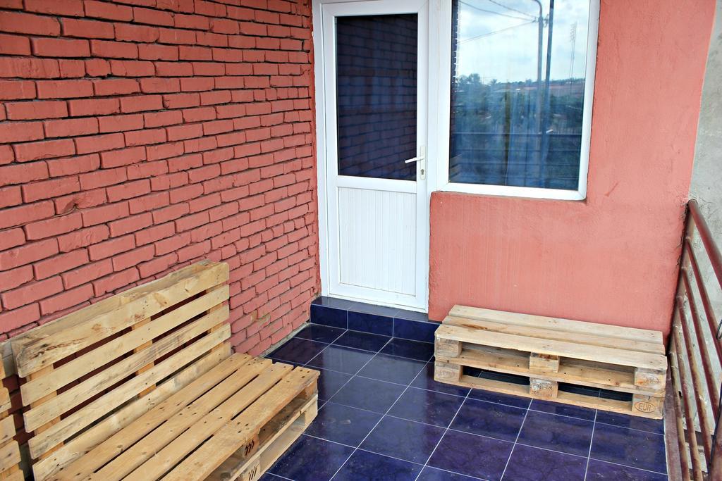 Hostel Bude Kʼutʼaisi Quarto foto