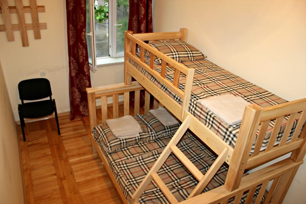 Hostel Bude Kʼutʼaisi Quarto foto